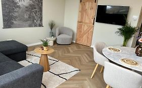 Amsterdam Beach Apartment 33, Private Garden